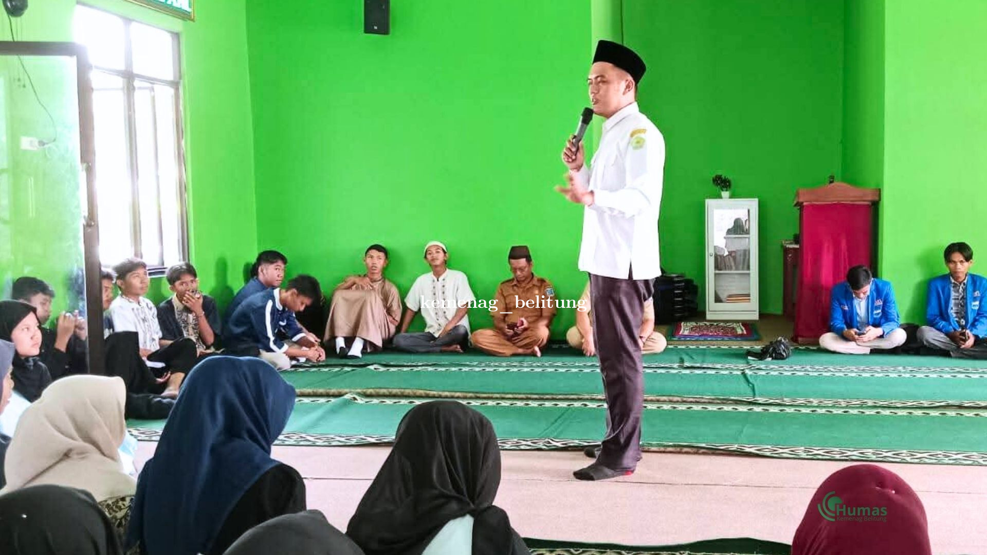 Kepala KUA Selat Nasik Gelar Road to School Ramadhan Mashlahah di SMKN 3 Tanjungpandan