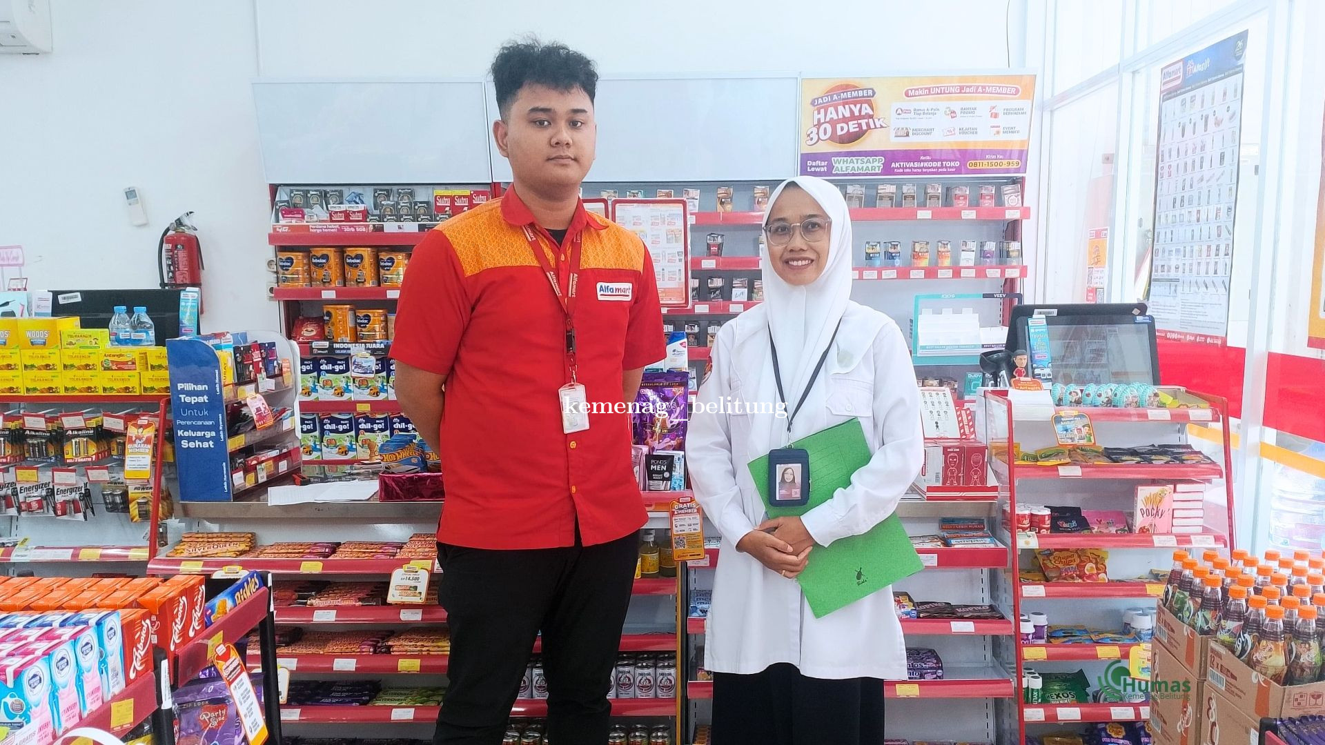 Pastikan Kehalalan Produk di Pasaran, Pengawas Halal Kemenag Belitung Lakukan Inspeksi di Alfamart